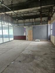 Sea Avenue (D15), Retail #510895271